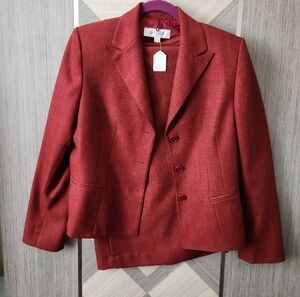 Suit Studio Rich Burgundy Women's Blazer